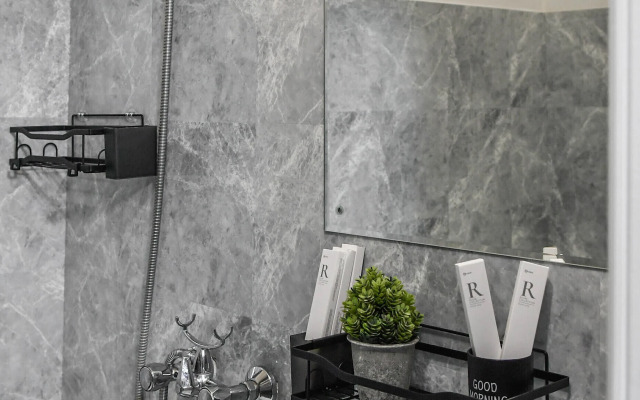 Na Ulitse Respubliki 35 Flat