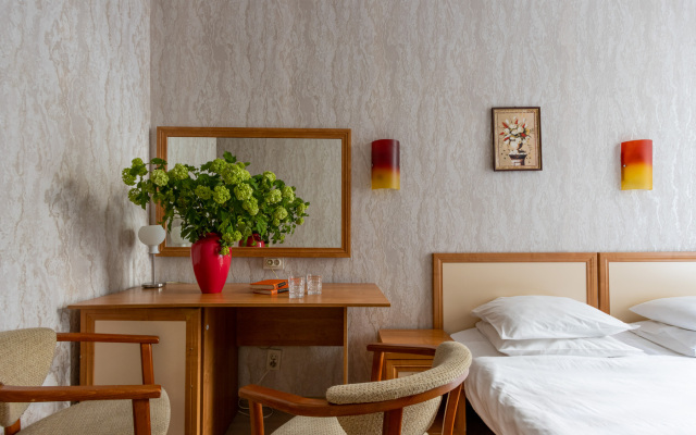 Nomera Na Ploschadi Vosstaniya Guest house