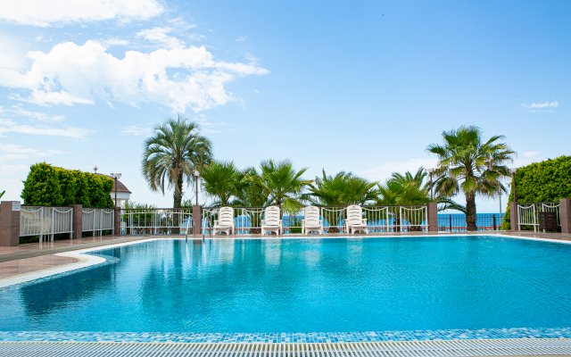 Alex Resort & Spa Hotel Абхазия, Гагра - 3 отзыва об отеле, цены и фото номеров - забронировать отель Alex Resort & Spa Hotel онлайн бассейн