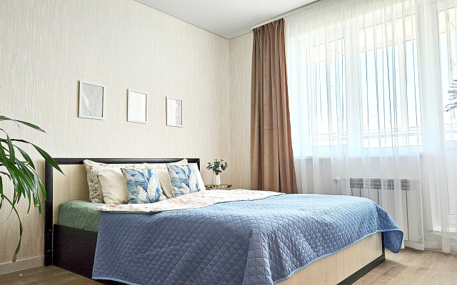 Квартира Трехкомнатная у Парка с Озером