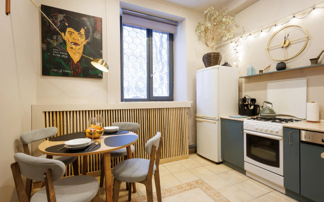 co vtorym etazhom u Strelki Vasil'evskogo Flat