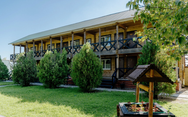 База отдыха Золотой Лотос