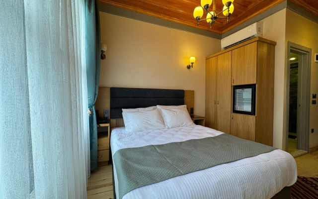 Abelia Mansion Hotel