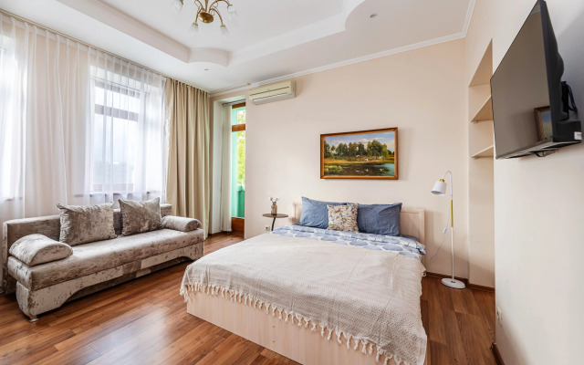 Квартира Уютная трехкомнатная в центре