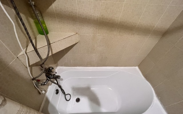 Апартаменты 2кв Центр Уютная на Геологоразведчиков 44а