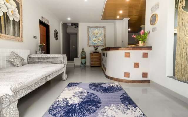 Blue Swing Villa
