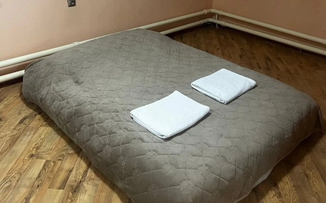 Kirpichnaia 11 Bolshoi Dvukhetazhniy Private House