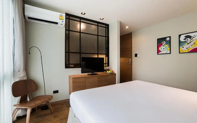 Sunshine Hip Hotel