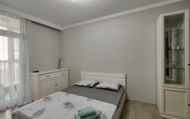 V Prekrasnom Novom Zhk Levoberezhye Flat