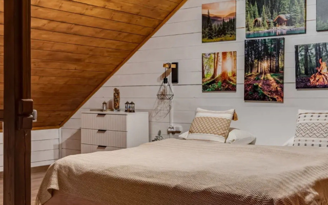 Частный дом с бaнeй на дpoвaх Harmony