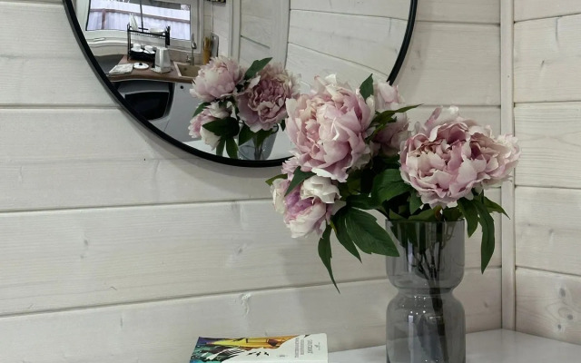 Частный дом в тихом районе города со своей парковкой