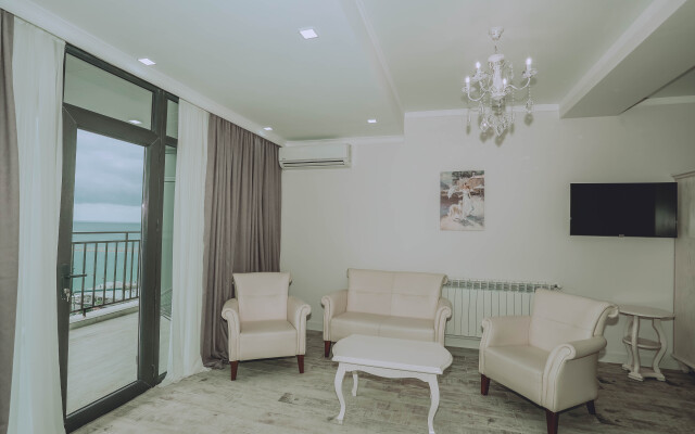 Royal Medis Hotel