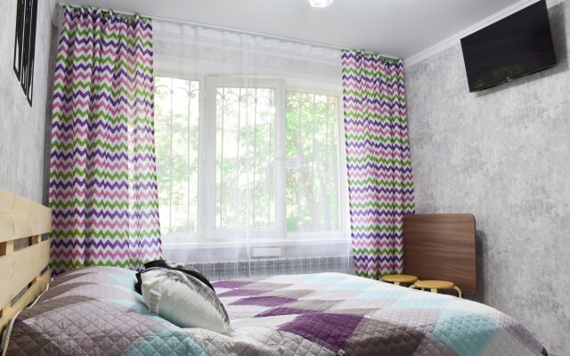 YourHouse na Ulitse Si Sinkhaya Apartamenty