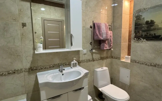Stilnaya V Elitnom Dome Flat