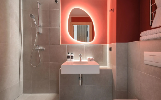 Myhome Yourhome V  Apart Komplekse 25k7 Zanevskiy