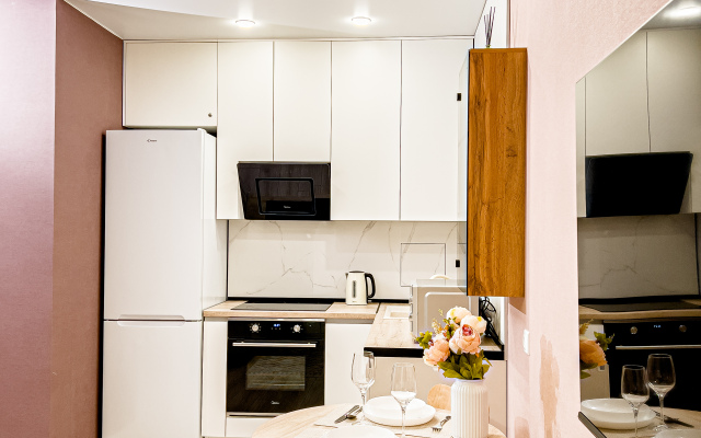 Polly Home Flat