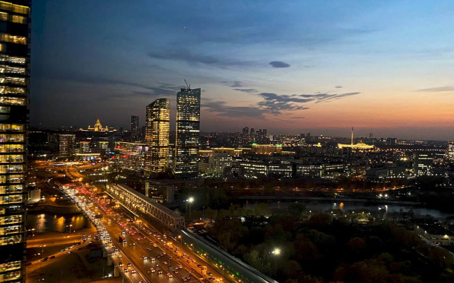 Moskva Siti Lux s panoramnoy vannoy 3 komnaty Apartments