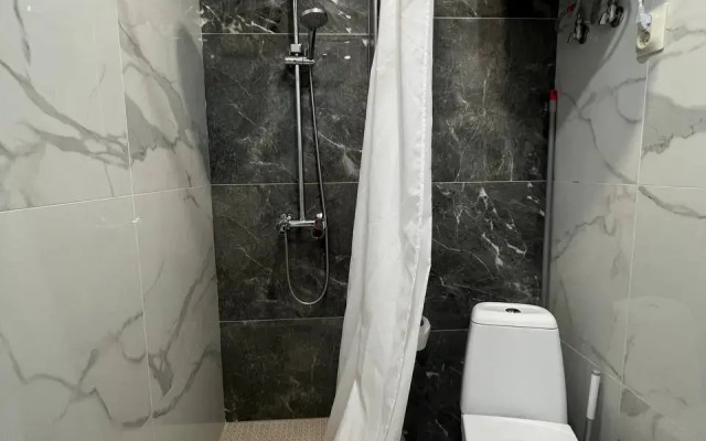 V 1 Minute Ot Plyazha Apartments