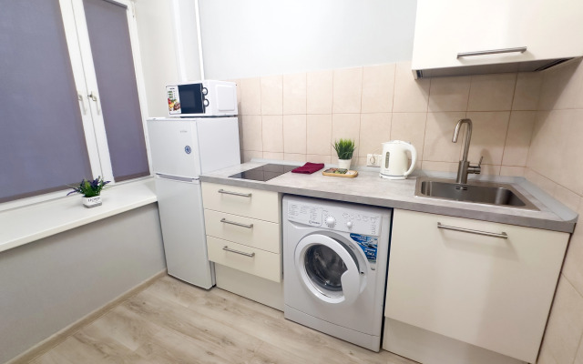 Na Vokzalnoy 3-86 Flat