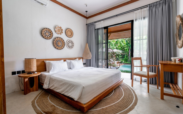 Hijau by EVDEkimi – Charming 2BR Escape with Pool, Outdoor Lounge, Lush Garden – Long Stay Extras Villa