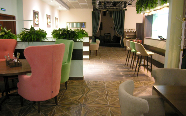 Отель Орбита