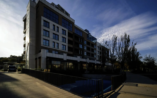Rusel Park Residence Apartments