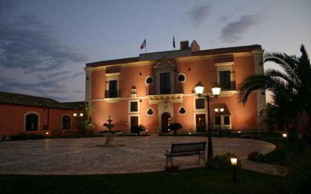 Lady Lusya Hotel