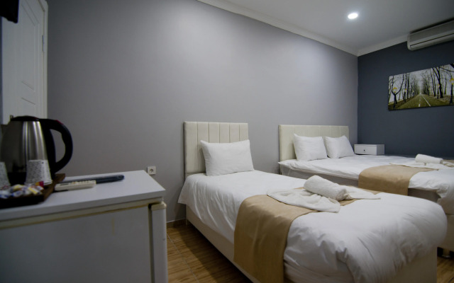 Istanbul Palace Hotel