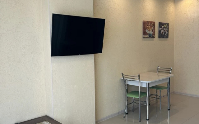 246 Na Krymskoy 89 Apartments