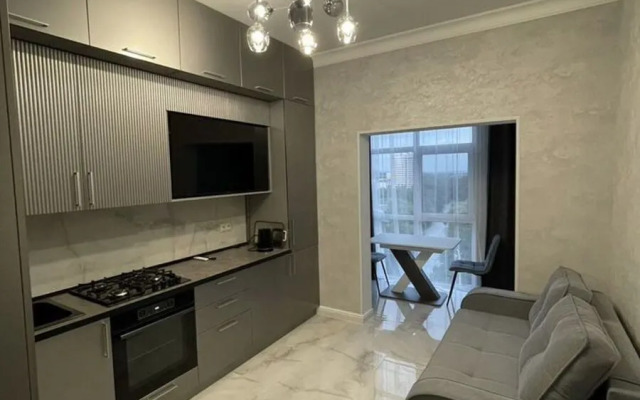 Novaya S Vidom Na Reku Flat