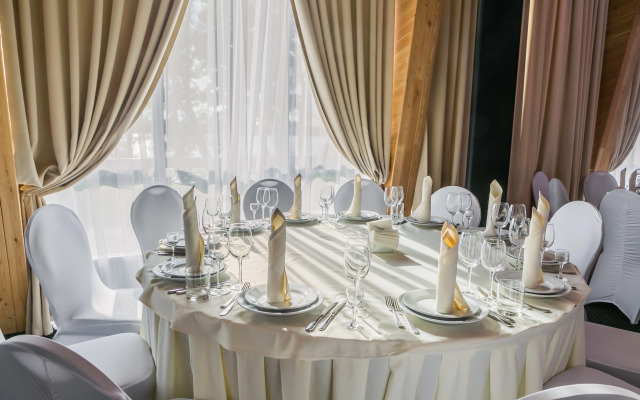 River Club Konakovo Hotel
