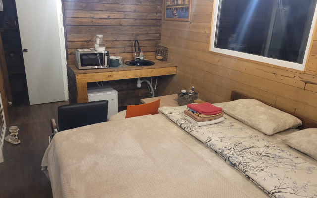 Domik U Snezhnykh Vershin Private House