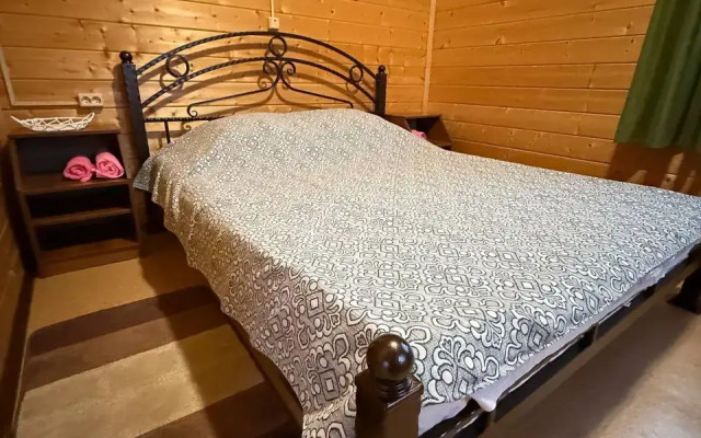 Na Beregu Ozera Plescheevo 57b Private house