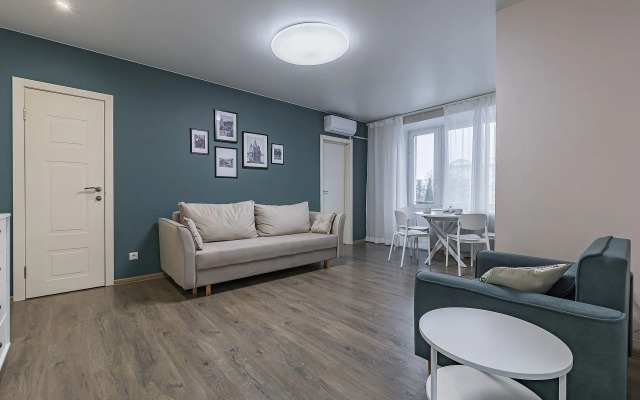 Oblomov Na Ploschadi Gorykogo Apartments