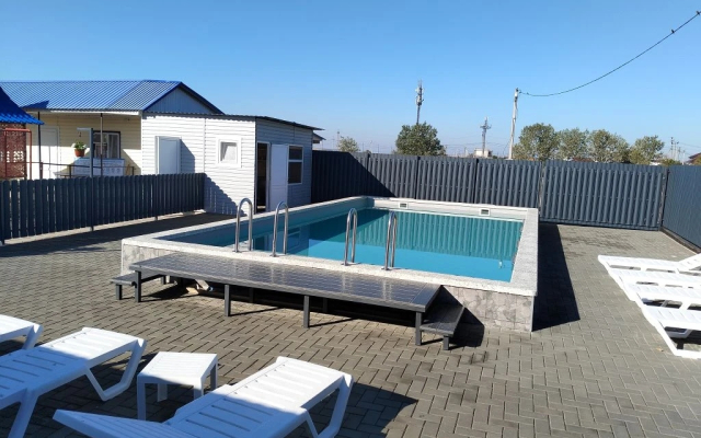 Отель Г/К Четыре Сезона