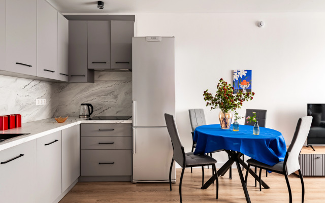 Квартира Гуашь Художника с видом на город