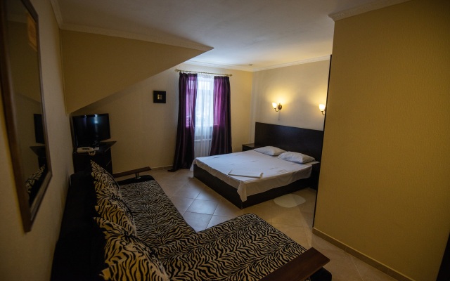 Dyuma Hotel