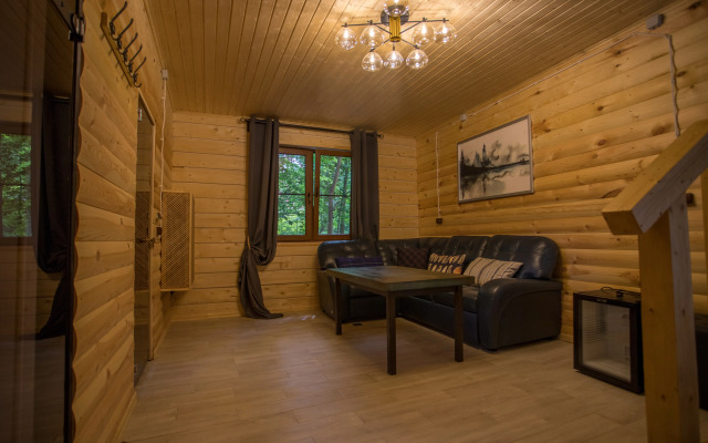 Dom V Lesu Guest House