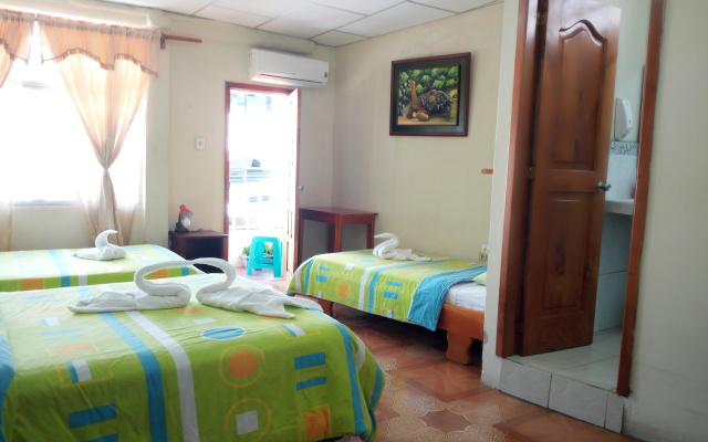 Edgar Parraga Hostel
