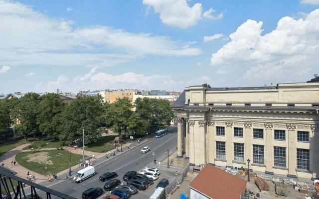 Апартаменты с видом на Казанский собор