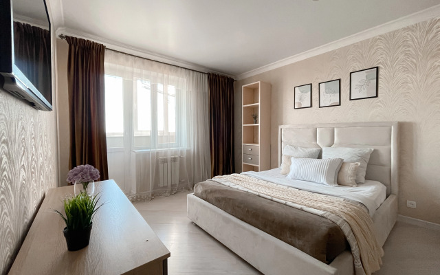 Green FOX s shikarnym vidom na reku Kutum Flat