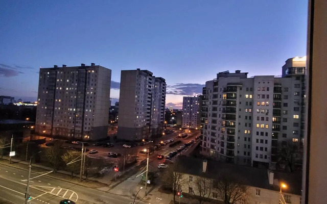 Apartments Pr-T Dzerzhinskogo, 19