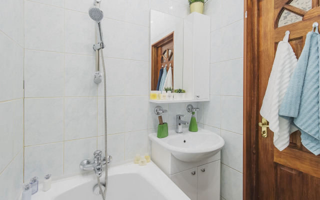 GM Cozy two-room apartment near the Kremlin and Arbat Apartments