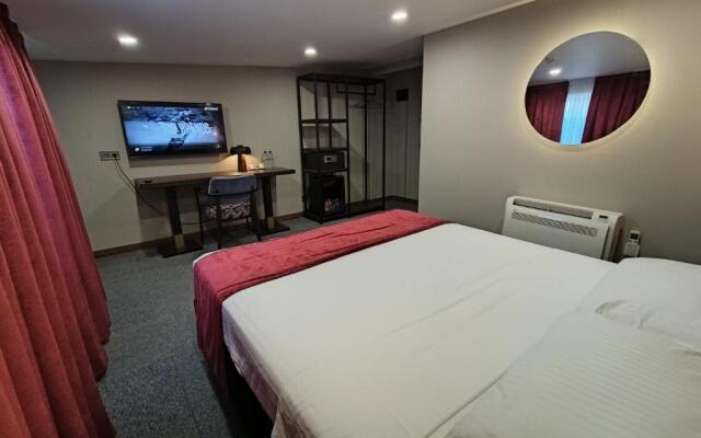 Отель TownHouse Tbilisi