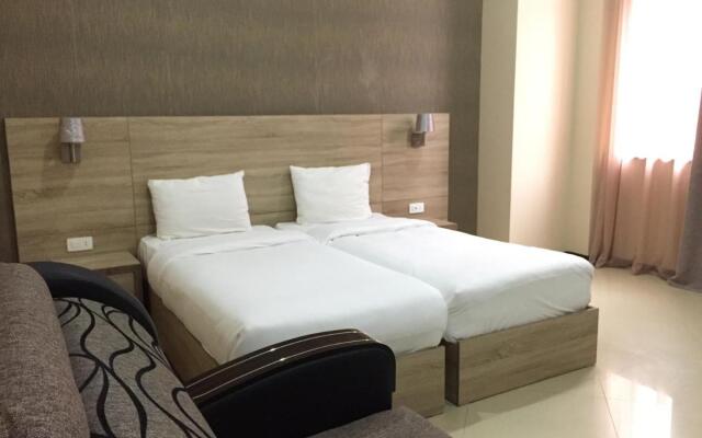 Primer hotel