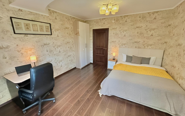 Ulucsennye trehkomnatnye apartamenty s terrasoj