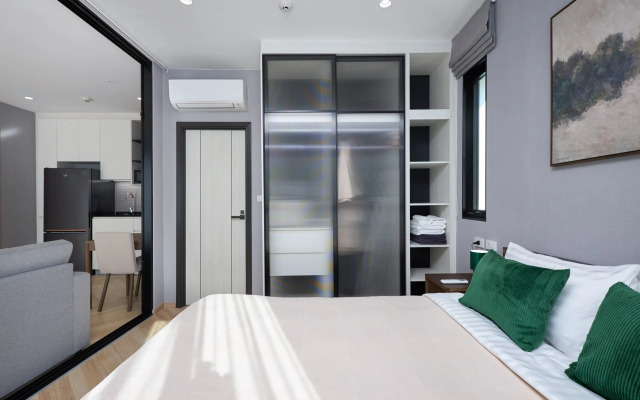 Апартаменты Title Legendary E504