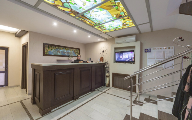 Vip Khaus Hotel