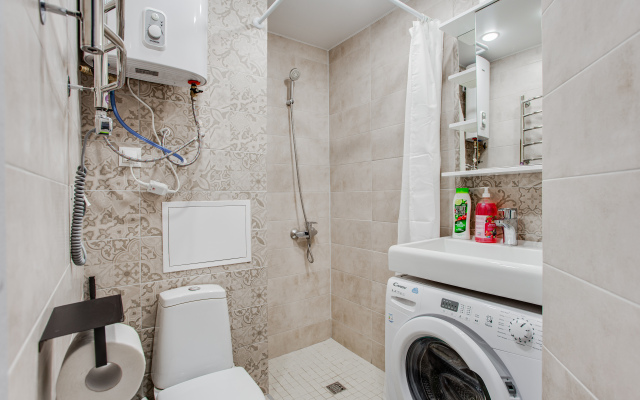 Bulvar Ejnshtejna 4 Apartments