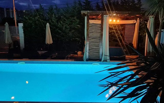 Dachis Villa